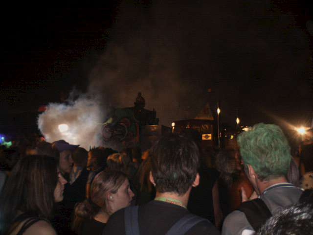 Photo aus Berlin vom 21.07.2001 von der Nacht nach der Loveparade